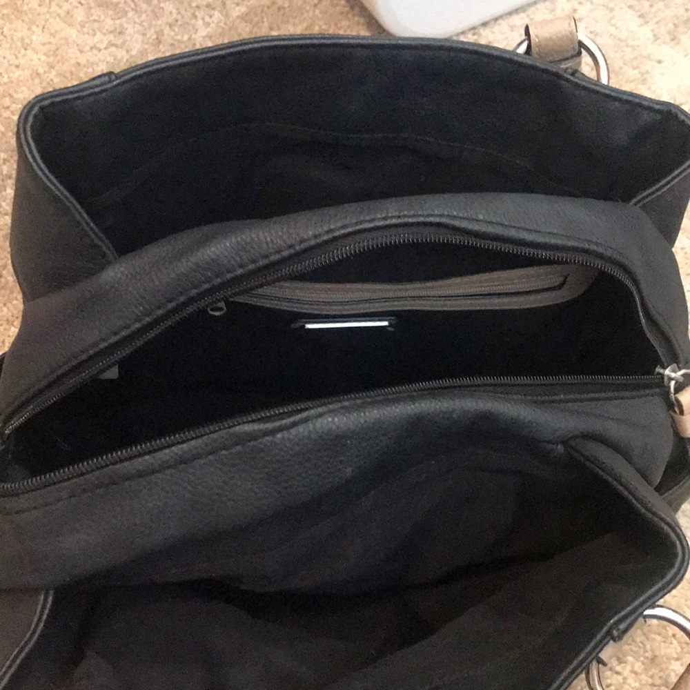 Purse - Picture 2 of 3
